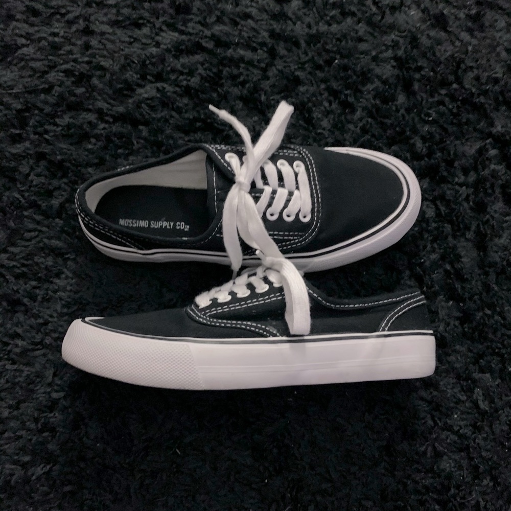 Mossimo Supply Women’s sneakers